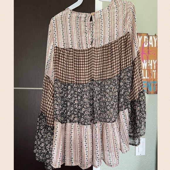 Sheer Woven Fabric Mix & Match Tunic - Picture 7 of 12